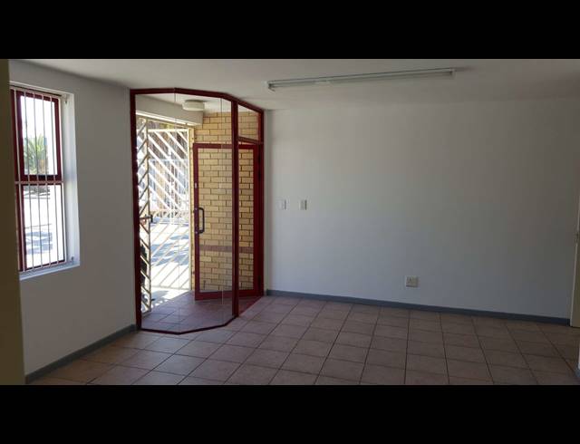 330M² WAREHOUSE TO LET IN KILLARNEY GARDENS